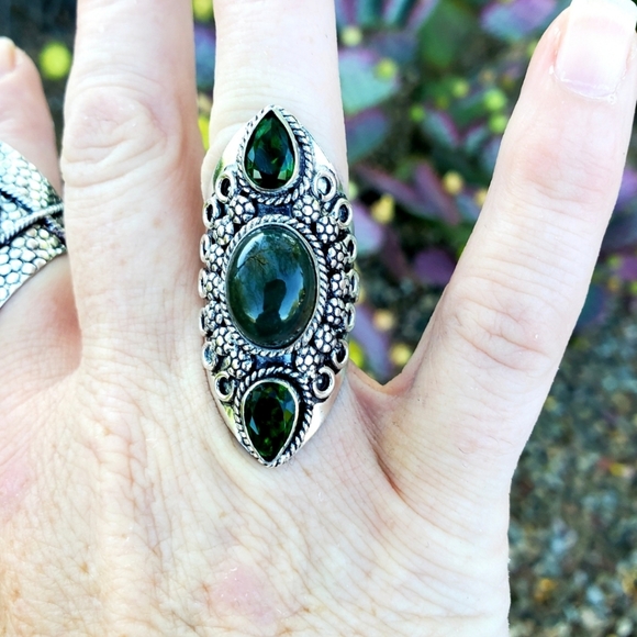 New Green Moss Agate and Peridot Silver Statement Ring. - Picture 4 of 16